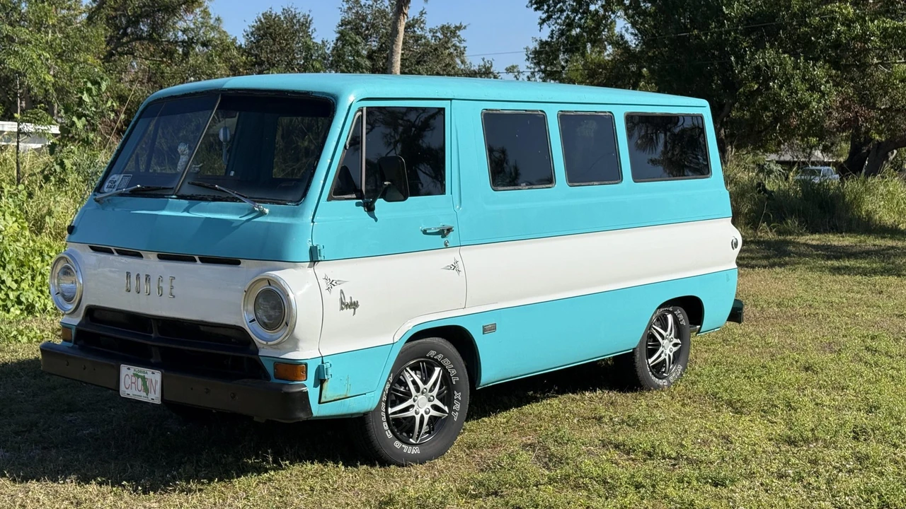 1966 Dodge A100 - Image 2 of 31
