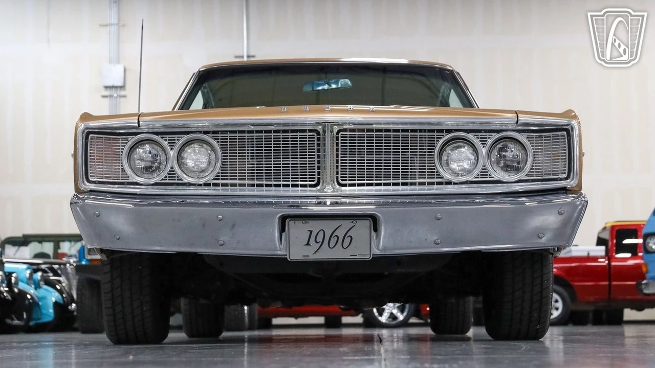 1966 Dodge Coronet 4th Gen - Image 6 of 12