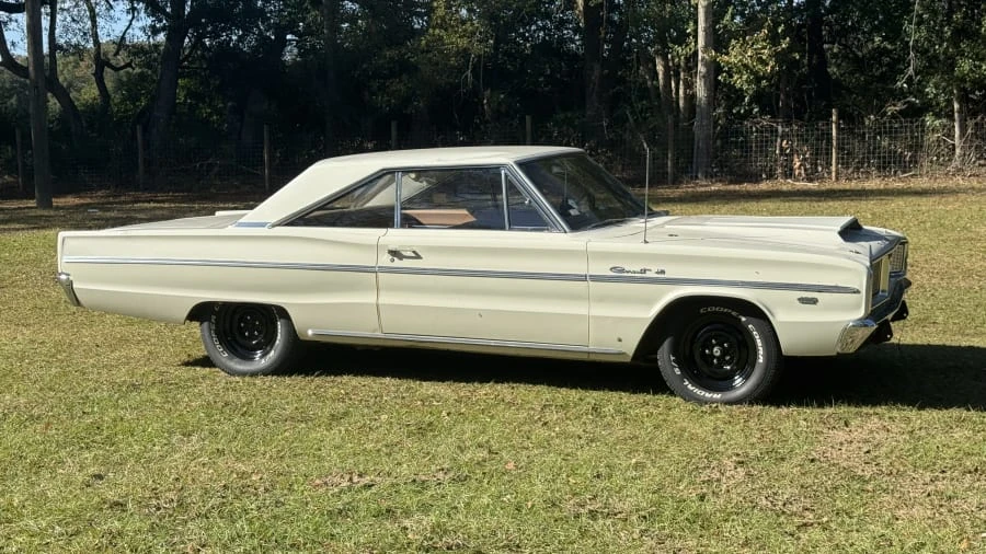 1966 Dodge Coronet 4th Gen - Image 2 of 28