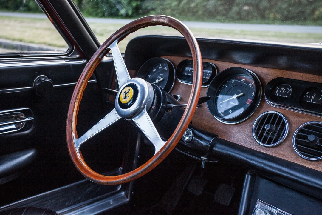 1966 Ferrari 330 GT 2+2 - Image 13 of 31