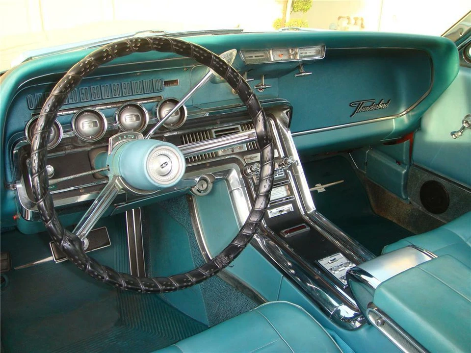1966 Ford Thunderbird 4th Gen - Image 4 of 5