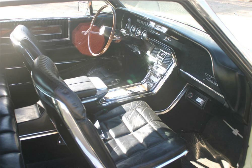 1966 Ford Thunderbird 4th Gen - Image 4 of 5