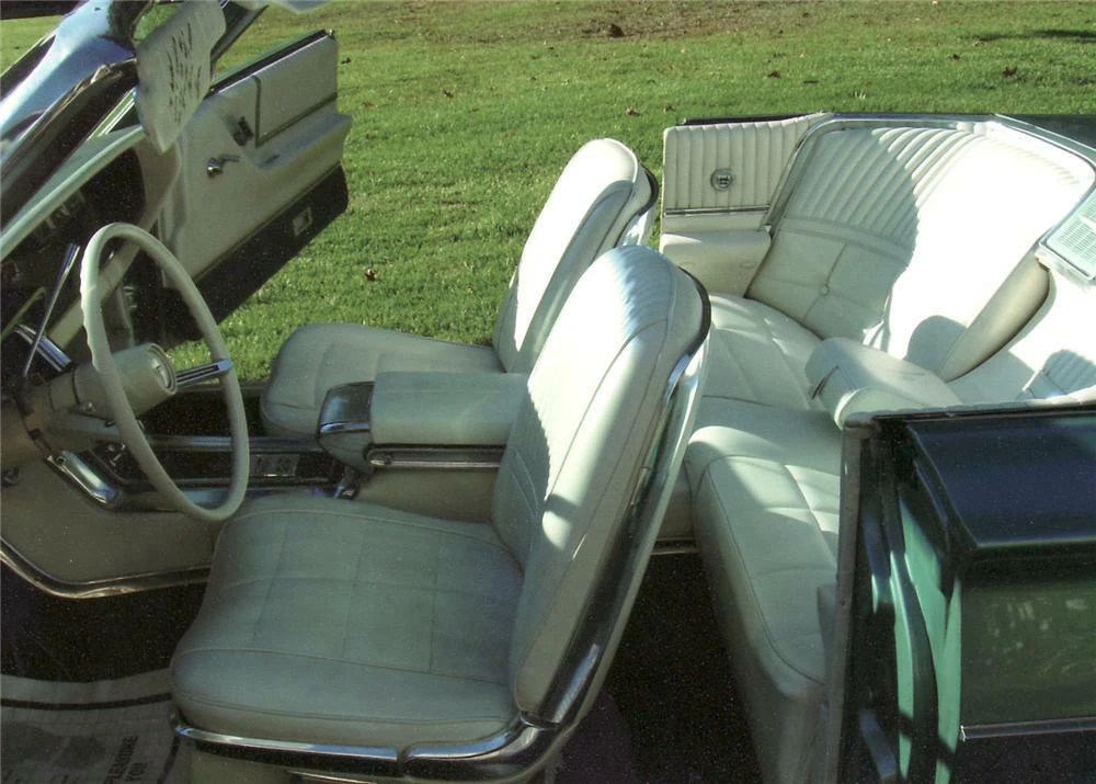 1966 Ford Thunderbird 4th Gen - Image 4 of 5