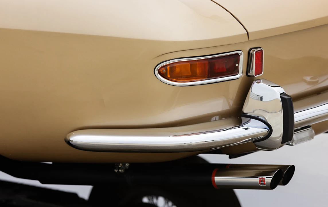 1966 Ferrari 330 GT 2+2 - Image 26 of 31