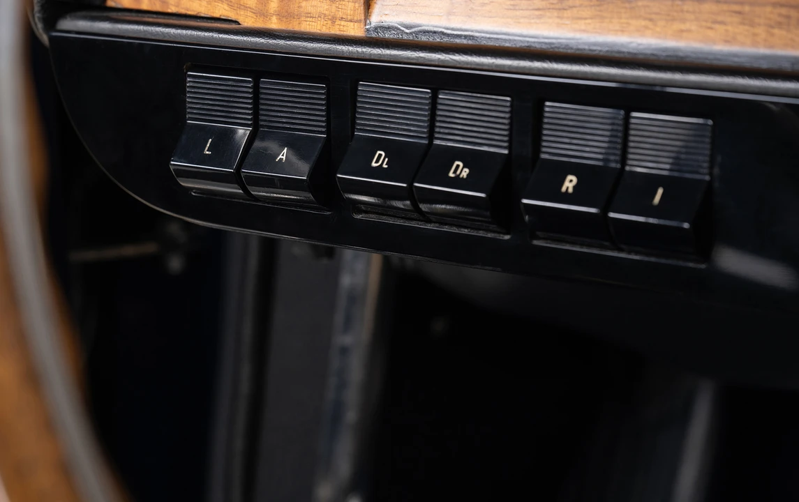 1966 Ferrari 330 GT 2+2 - Image 30 of 31