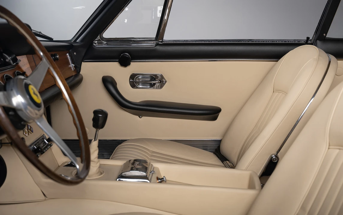 1966 Ferrari 330 GT 2+2 - Image 25 of 31