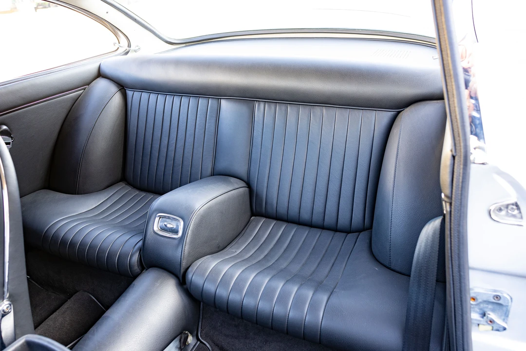 1966 Ferrari 330 GT 2+2 - Image 23 of 31