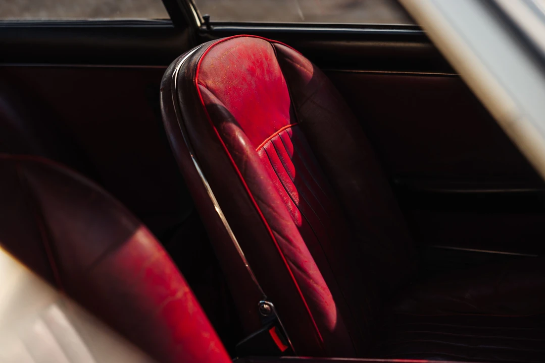 1966 Ferrari 330 GT 2+2 - Image 17 of 31