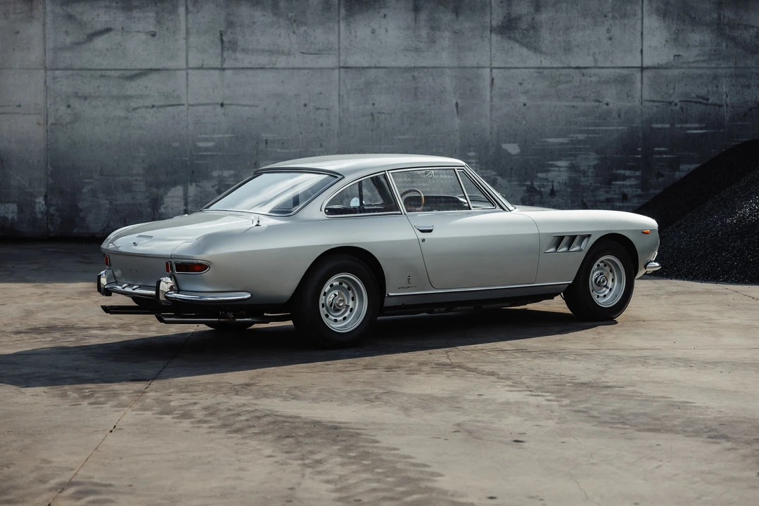1966 Ferrari 330 GT 2+2 - Image 14 of 31