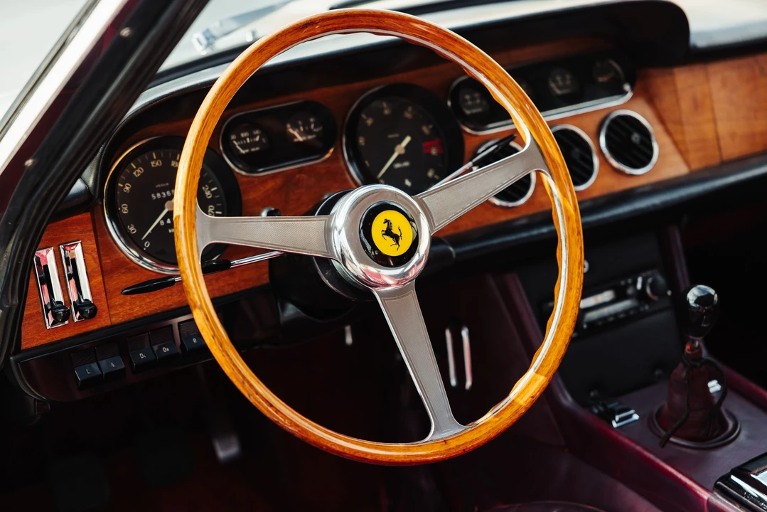 1966 Ferrari 330 GT 2+2 - Image 25 of 31