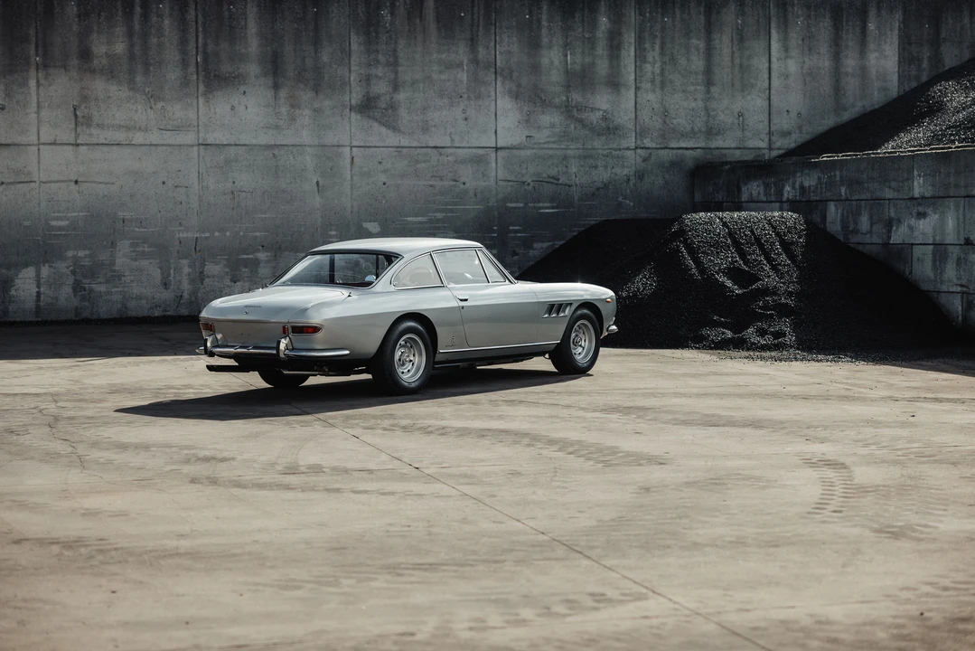 1966 Ferrari 330 GT 2+2 - Image 13 of 31
