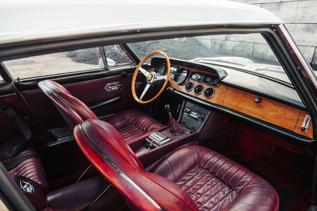 1966 Ferrari 330 GT 2+2 - Image 19 of 31