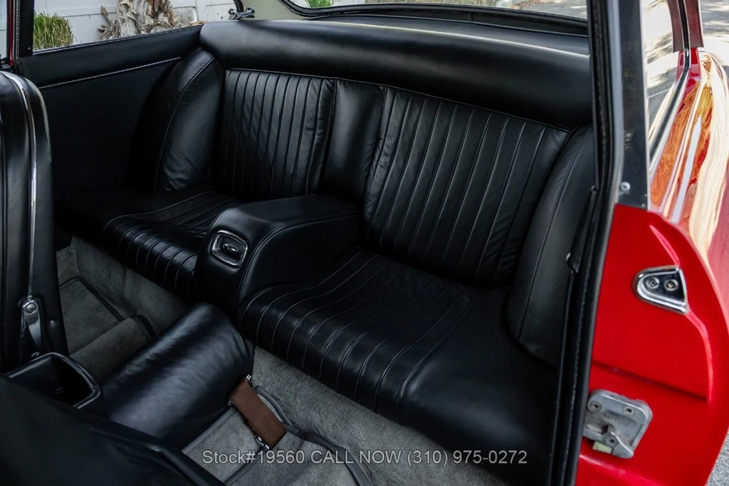1966 Ferrari 330 GT 2+2 - Image 20 of 24