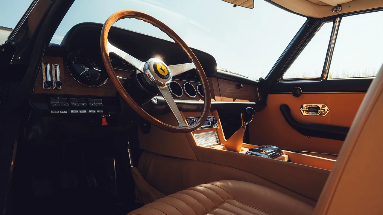 1966 Ferrari 330 GT 2+2 - Image 30 of 31