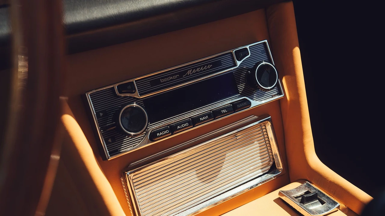 1966 Ferrari 330 GT 2+2 - Image 29 of 31