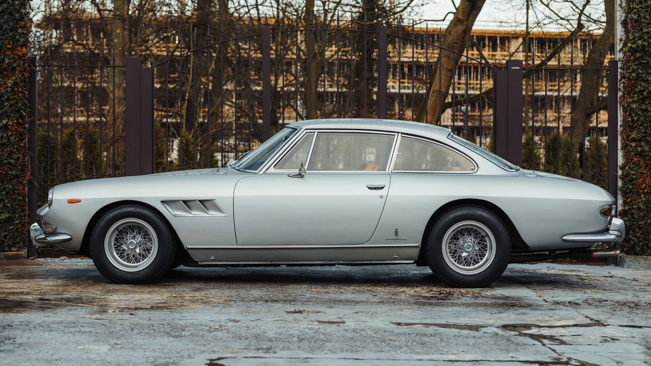 1966 Ferrari 330 GT 2+2 - Image 25 of 31