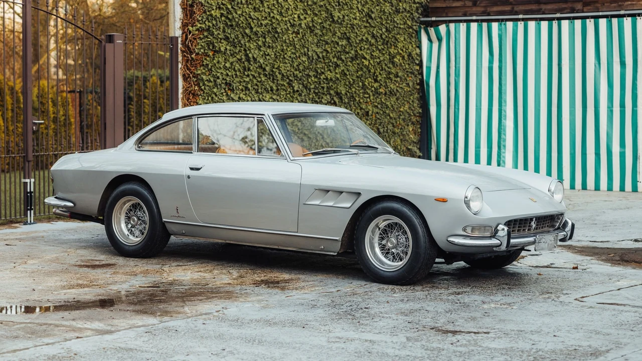 1966 Ferrari 330 GT 2+2 - Image 15 of 31