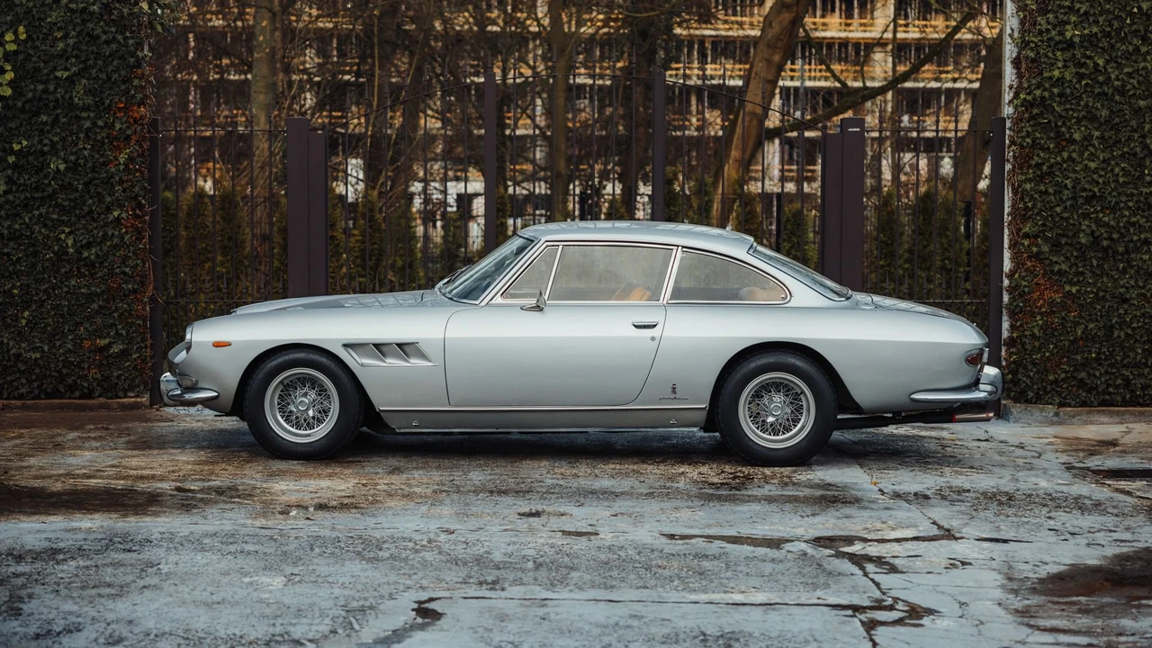 1966 Ferrari 330 GT 2+2 - Image 3 of 31