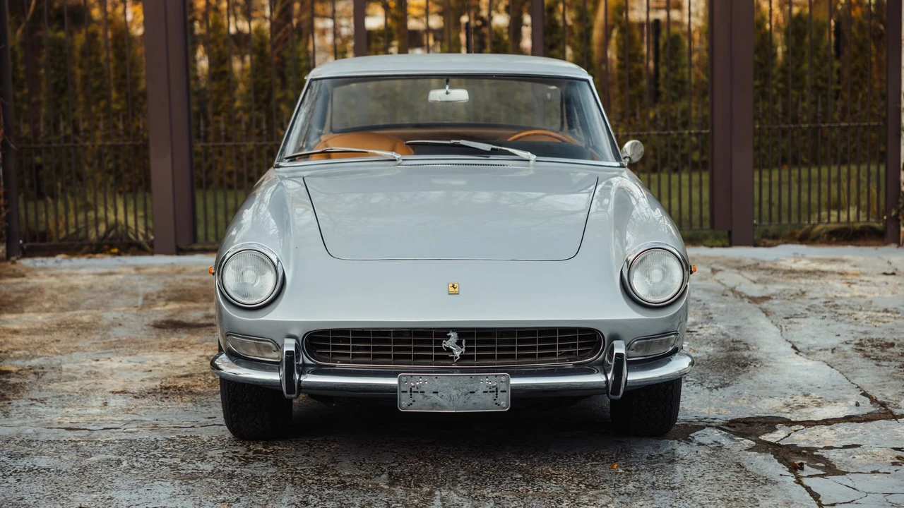 1966 Ferrari 330 GT 2+2 - Image 28 of 31