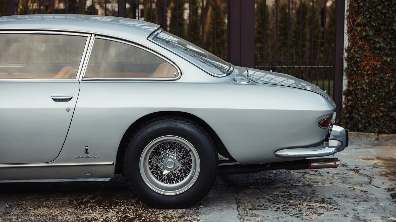 1966 Ferrari 330 GT 2+2 - Image 24 of 31