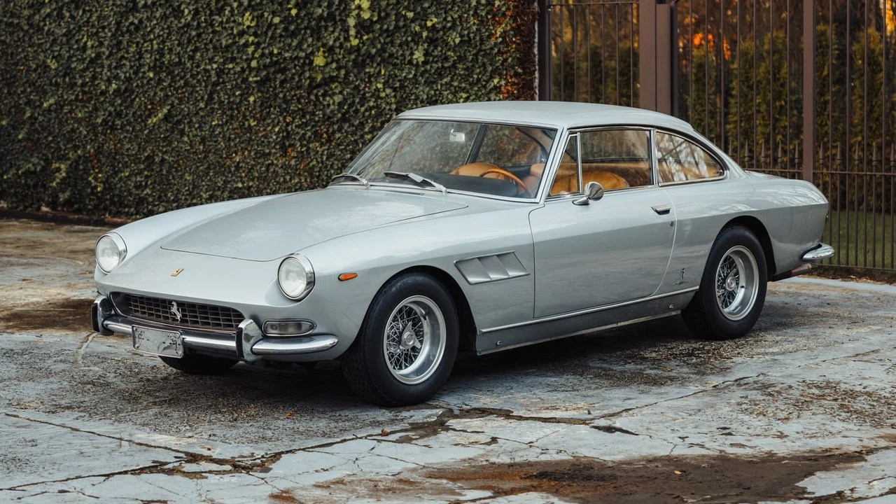 1966 Ferrari 330 GT 2+2 - Image 11 of 31