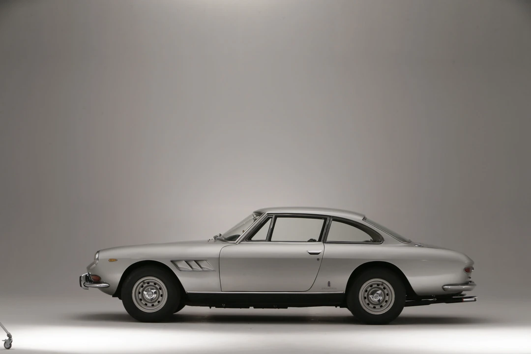 1966 Ferrari 330 GT 2+2 - Image 9 of 31