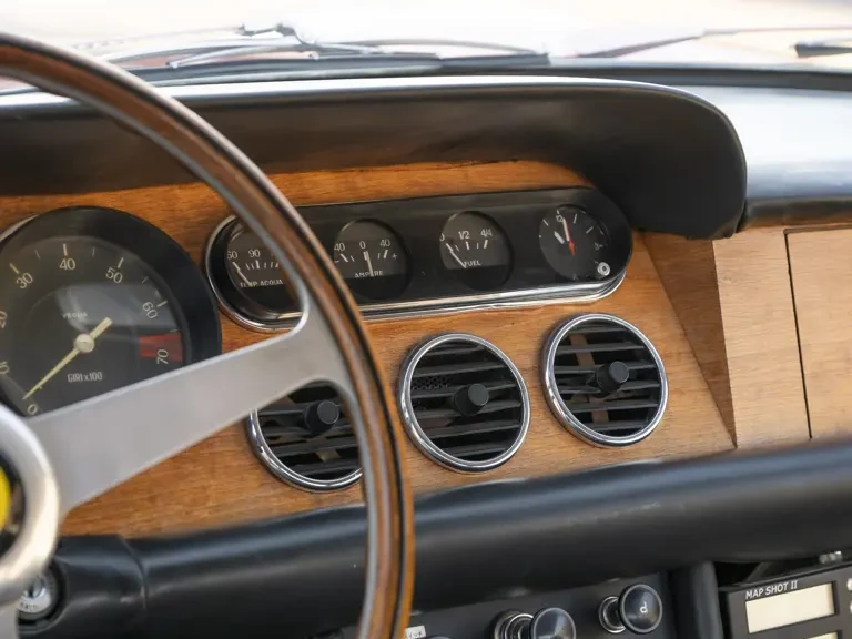1966 Ferrari 330 GT 2+2 - Image 22 of 31