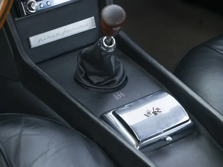 1966 Ferrari 330 GT 2+2 - Image 25 of 31