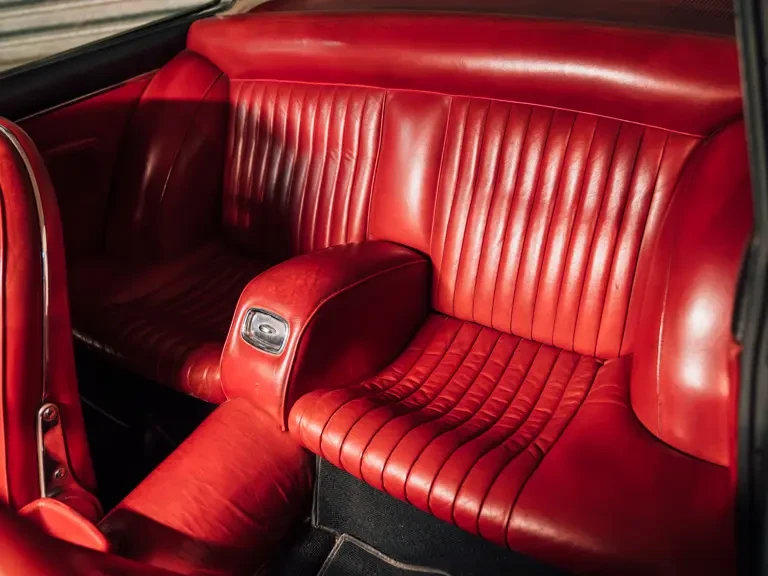 1966 Ferrari 330 GT 2+2 - Image 23 of 31