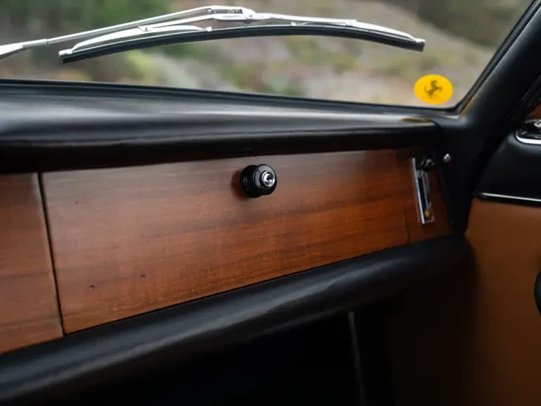 1966 Ferrari 330 GT 2+2 - Image 26 of 31