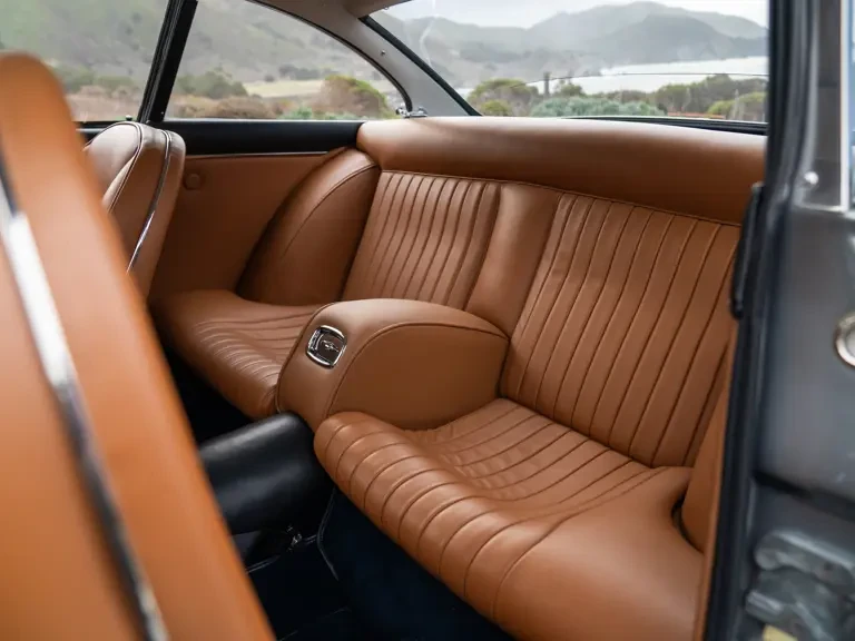 1966 Ferrari 330 GT 2+2 - Image 30 of 31