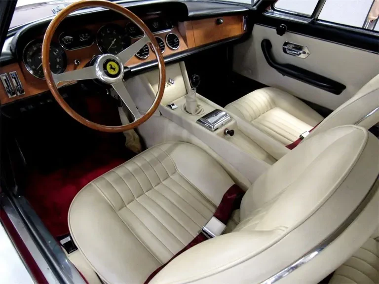 1966 Ferrari 330 GT 2+2 - Image 5 of 15