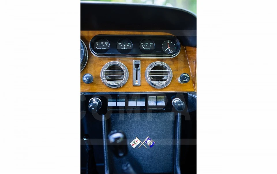 1966 Ferrari 330 GT 2+2 - Image 8 of 16