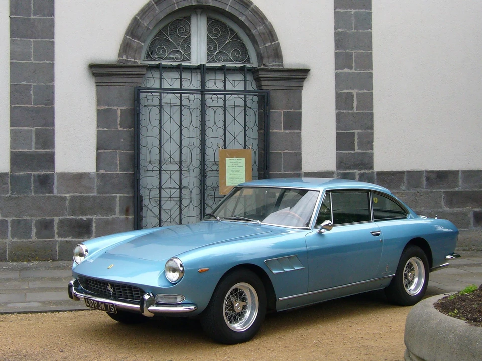1966 Ferrari 330 GT 2+2 - Image 4 of 5
