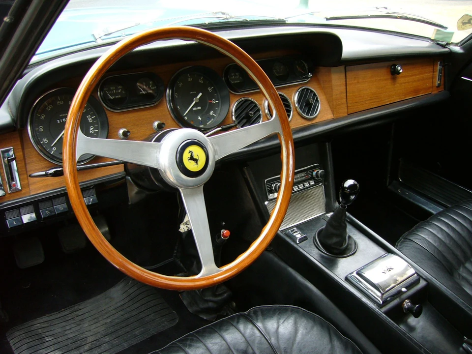 1966 Ferrari 330 GT 2+2 - Image 2 of 5