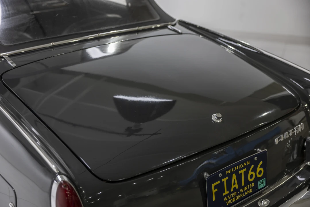 1966 Fiat Pininfarina Coupe & Cabriolet 2nd Gen - Image 30 of 31