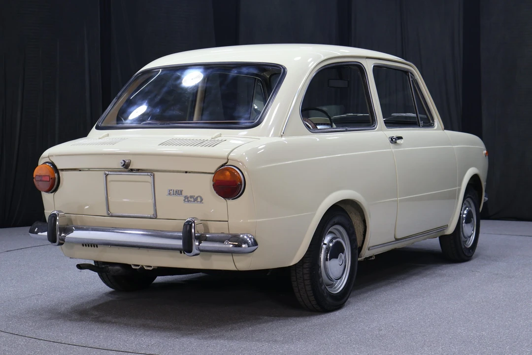 1966 Fiat 850 - Image 6 of 31