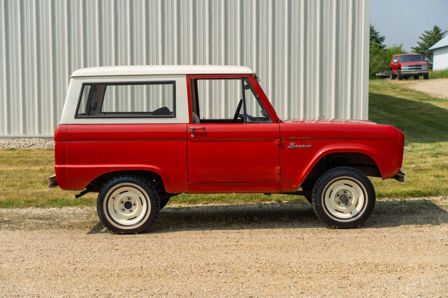 1966 Ford Bronco 1st Gen - Image 9 of 17