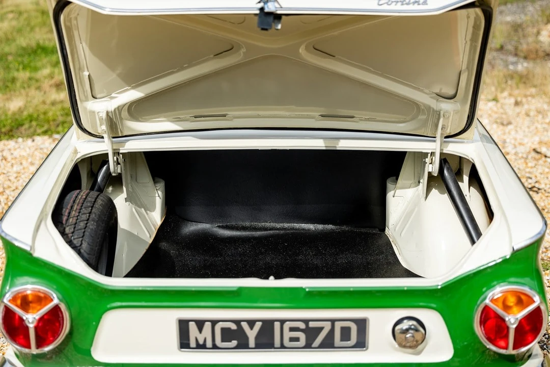 1966 Ford Cortina - Image 27 of 30