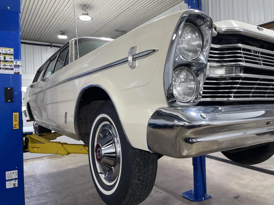 1966 Ford Country Sedan - Image 16 of 31