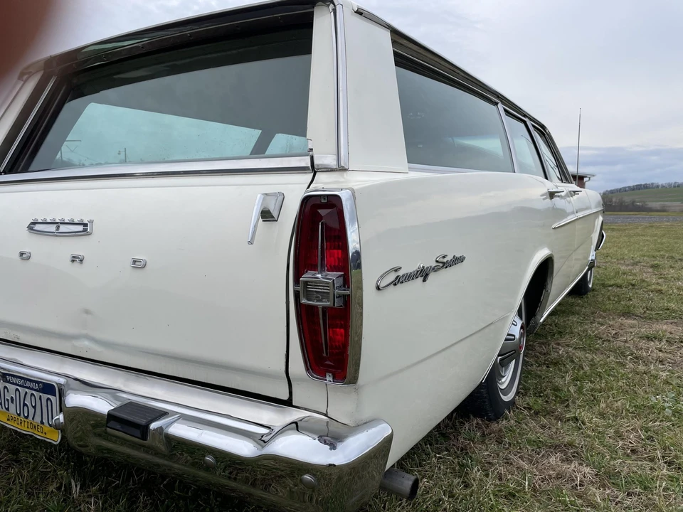 1966 Ford Country Sedan - Image 13 of 31
