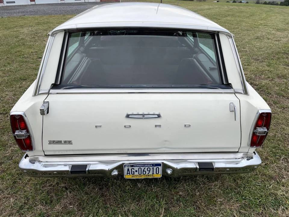 1966 Ford Country Sedan - Image 10 of 31