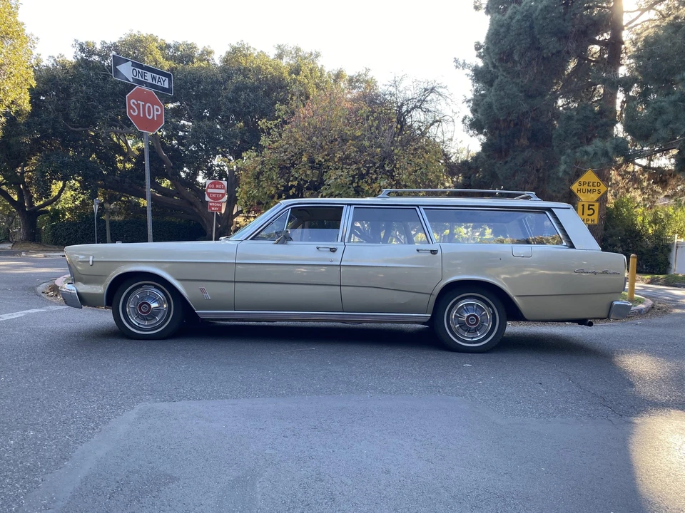 1966 Ford Country Sedan - Image 4 of 31