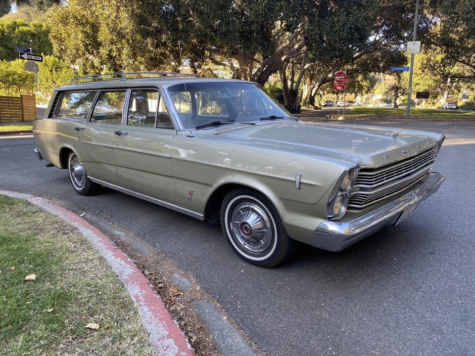 1966 Ford Country Sedan - Image 10 of 31