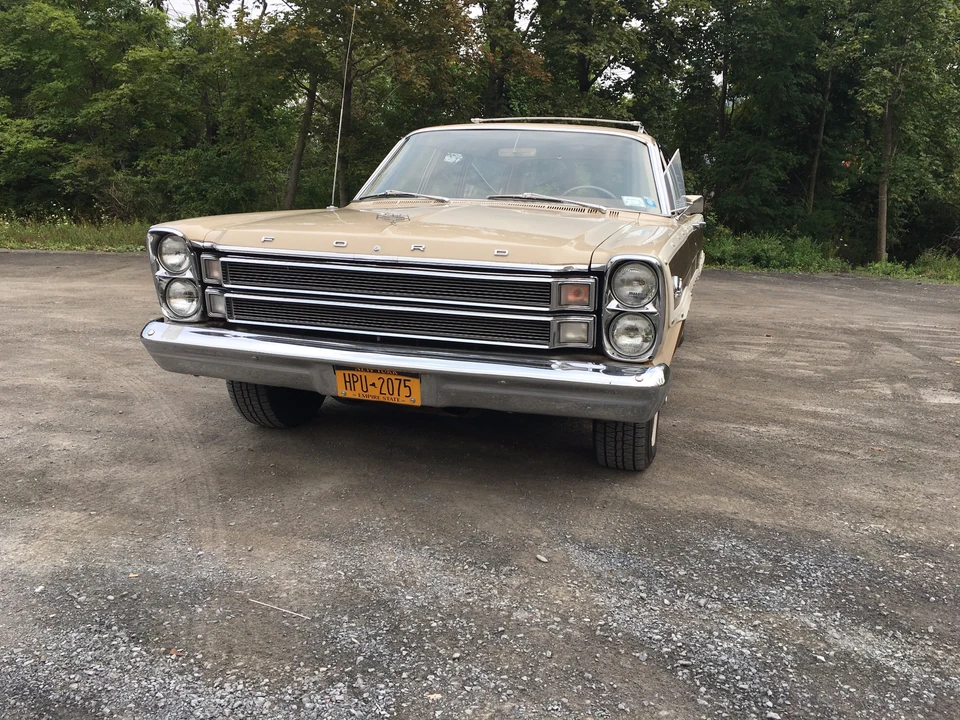1966 Ford Country Squire - Image 8 of 31