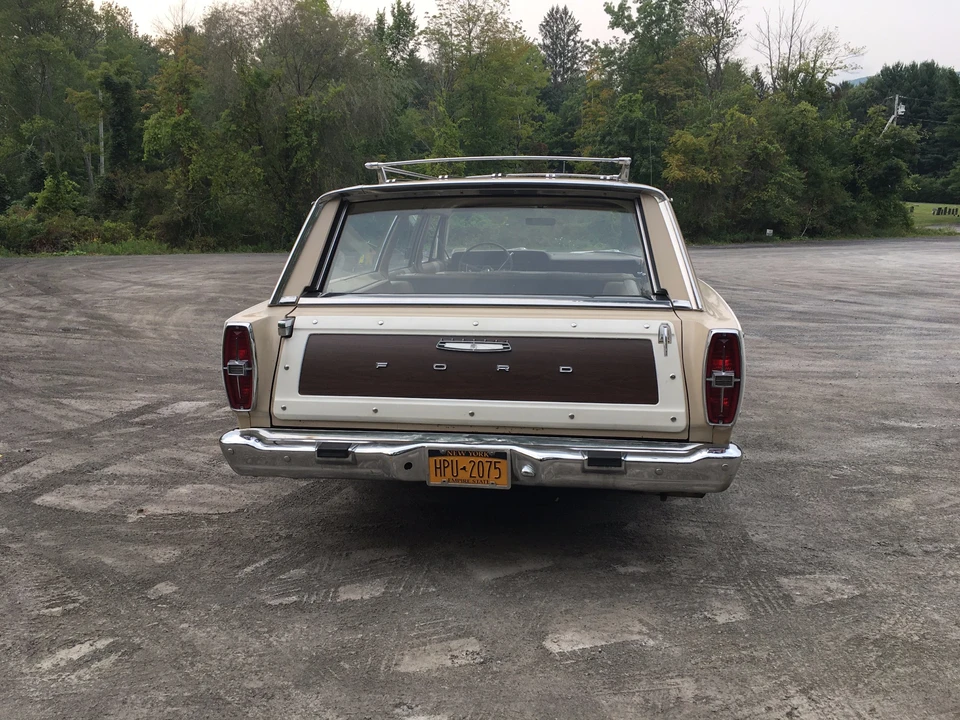 1966 Ford Country Squire - Image 10 of 31