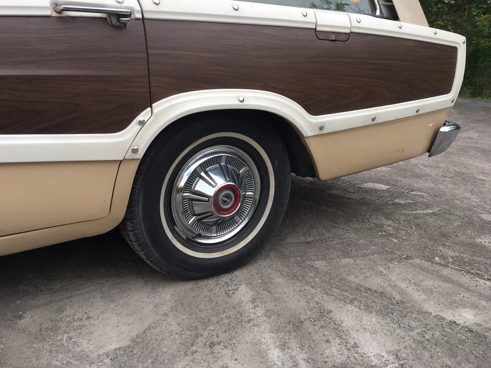 1966 Ford Country Squire - Image 20 of 31