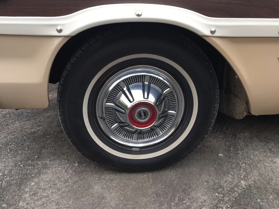 1966 Ford Country Squire - Image 25 of 31