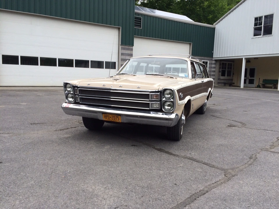 1966 Ford Country Squire - Image 4 of 31