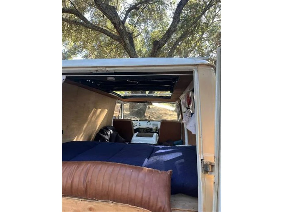 1966 Ford Econoline Van - Image 8 of 11